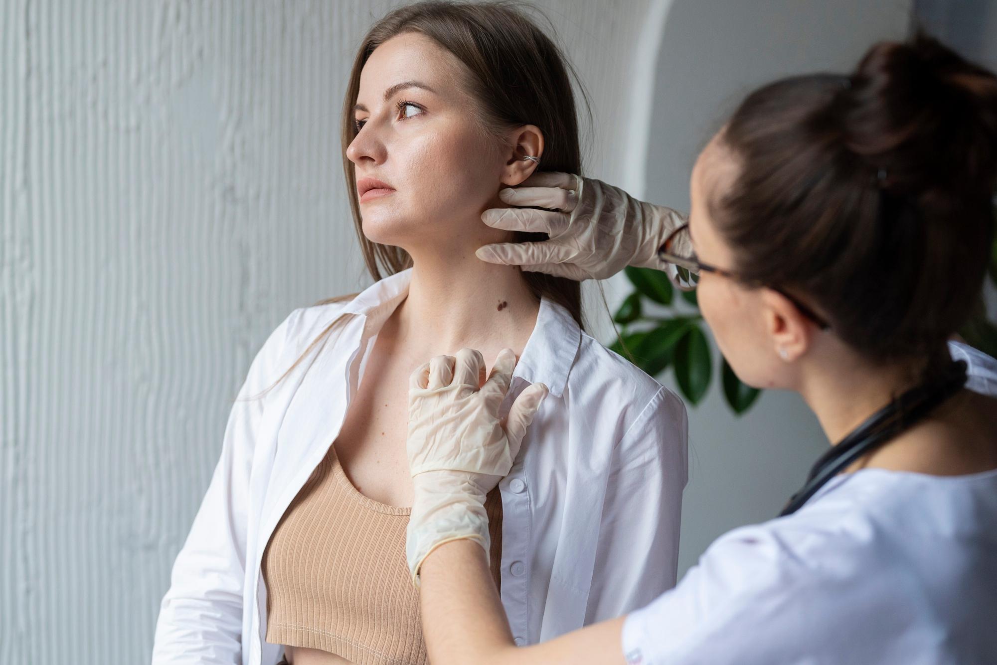 ¿Qué es lo que hace un dermatólogo?